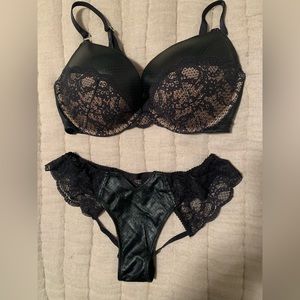 COPY - Victoria Secret bra and panty set